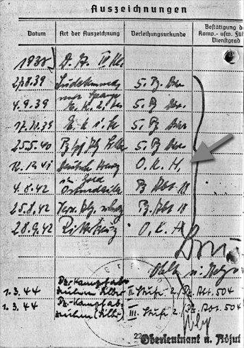 Soldbuch-Einträge Deutsches Kreuz in Gold