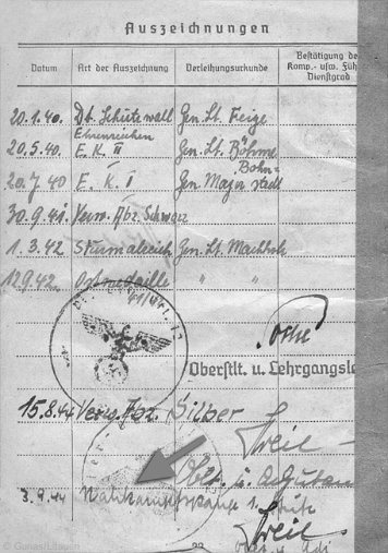 Soldbuch-Einträge Nahkampfspange in Bronze