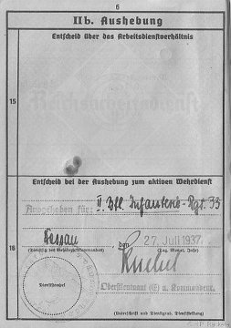 Wehrpass HE 8